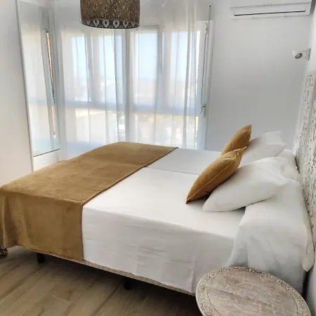 La De Lola - Adults Only Hostel Bolonia