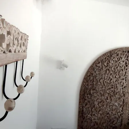 La De Lola - Adults Only Hostel Bolonia