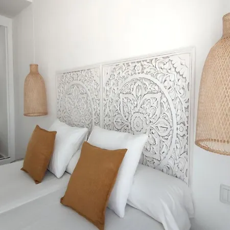 Hostel La De Lola - Adults Only *