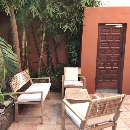 Casa de hóspedes La De Lola - Adults Only